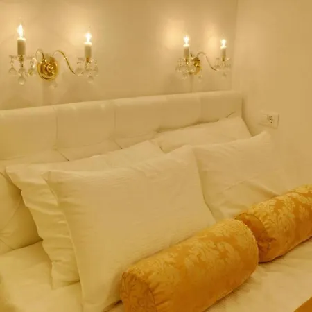 Madonna Della Strada 아파트 *